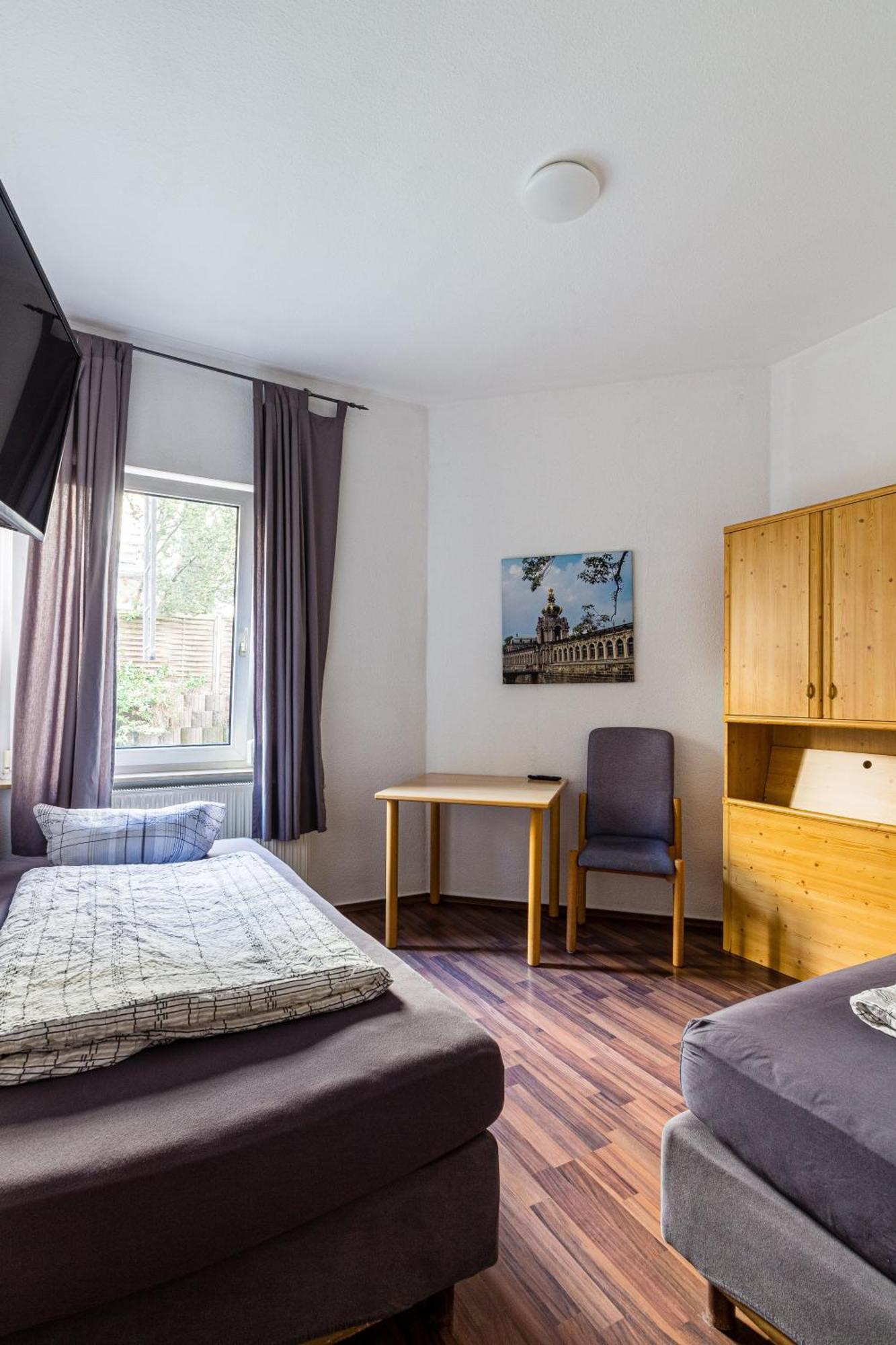 Apartmenthaus In Chemnitz Fuer Monteure Exterior foto