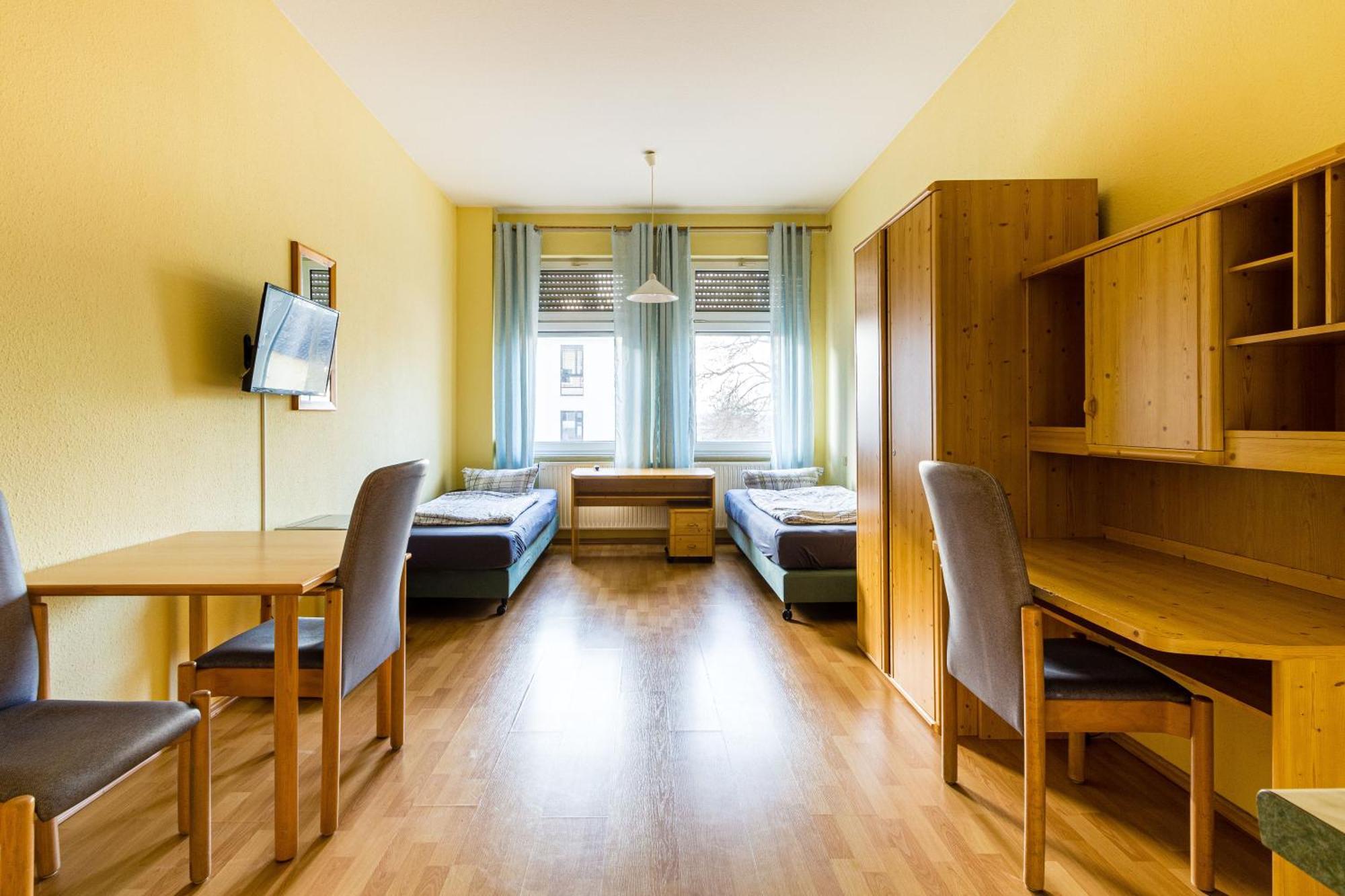 Apartmenthaus In Chemnitz Fuer Monteure Exterior foto